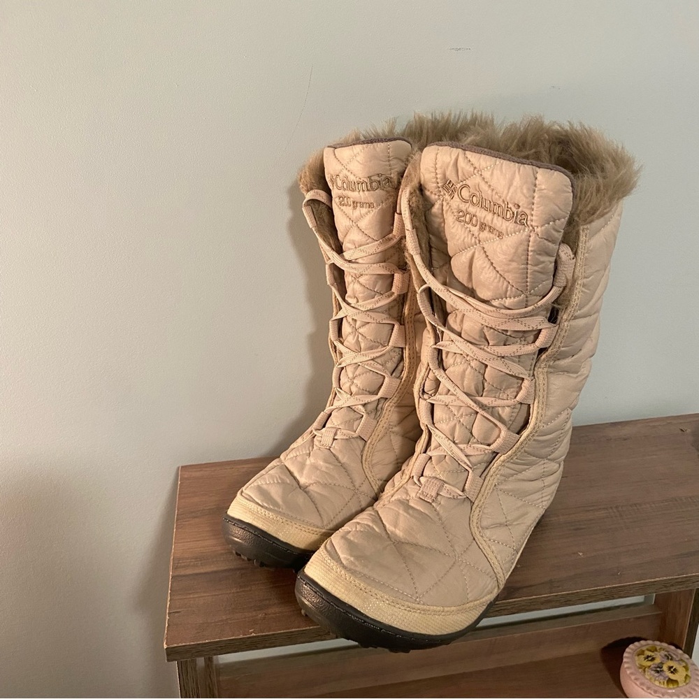 Columbia Minx Winter Boots 200 Grams Lace Up Cream/Beige Fur Trim Waterproof Sz6